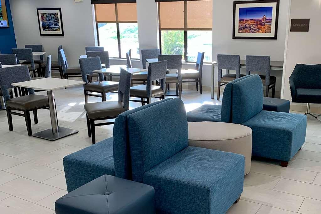 Comfort Inn & Suites Troutville - Roanoke North - Daleville Εστιατόριο φωτογραφία