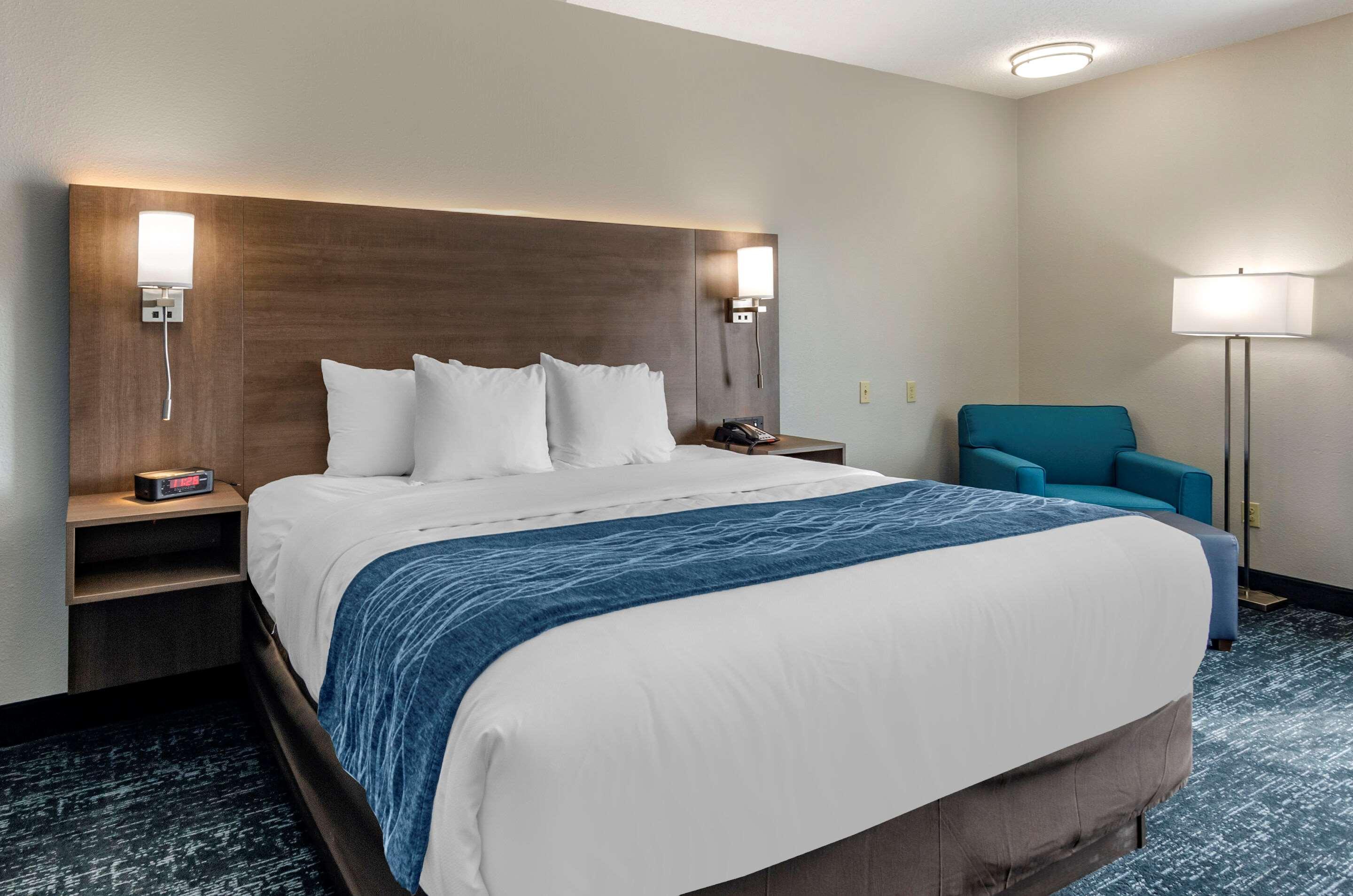 Comfort Inn & Suites Troutville - Roanoke North - Daleville Εξωτερικό φωτογραφία