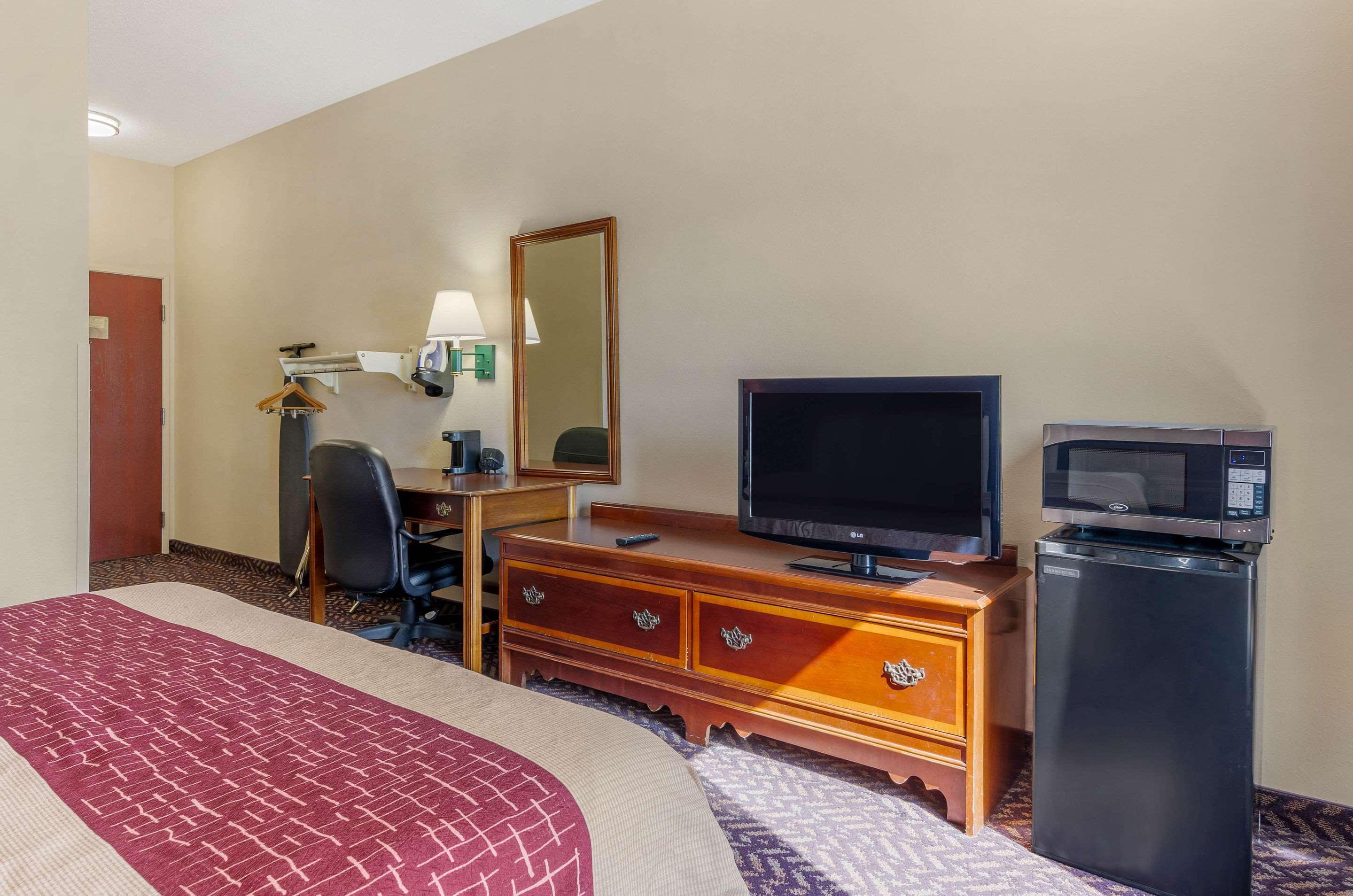 Comfort Inn & Suites Troutville - Roanoke North - Daleville Εξωτερικό φωτογραφία