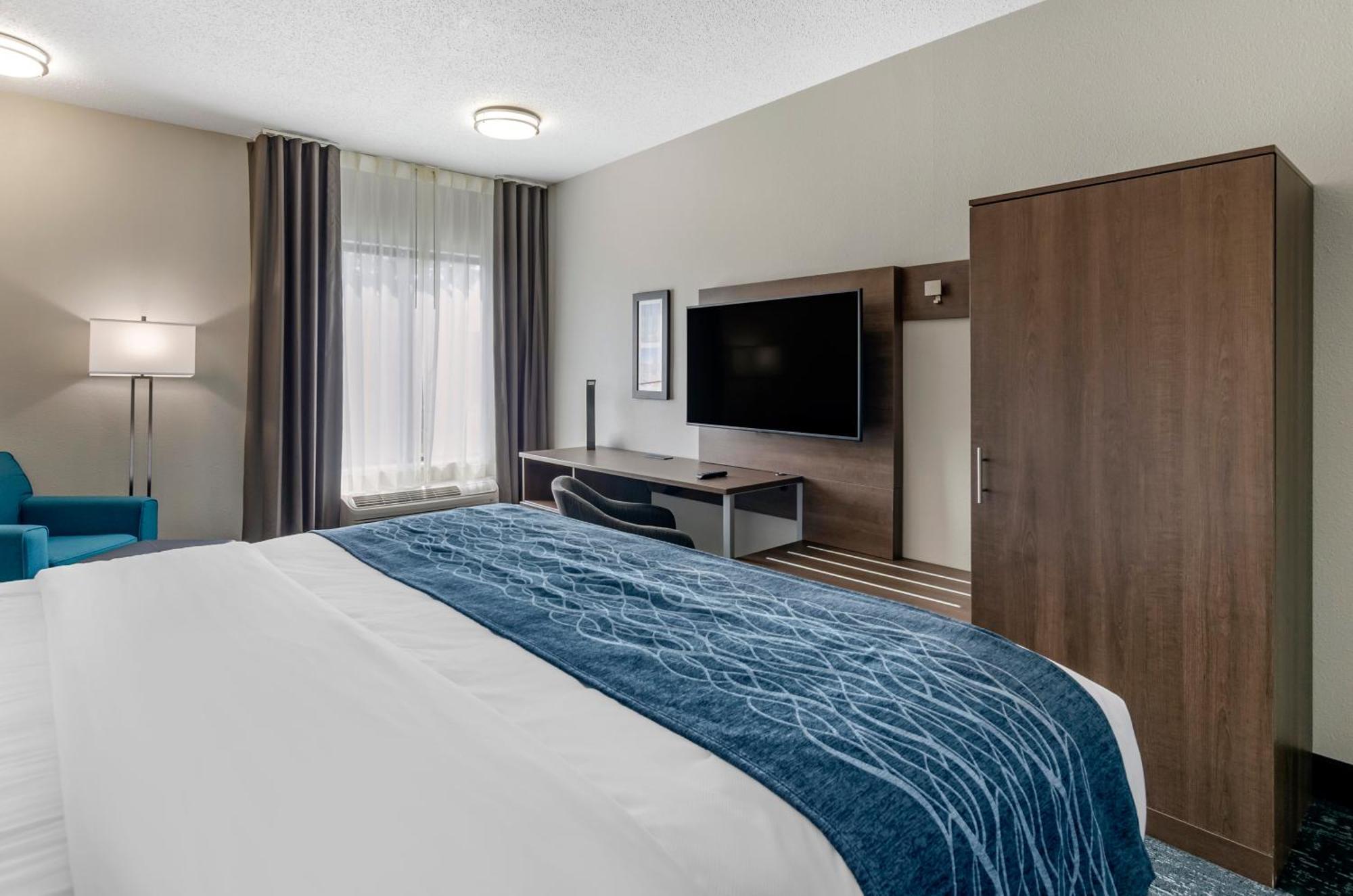 Comfort Inn & Suites Troutville - Roanoke North - Daleville Εξωτερικό φωτογραφία
